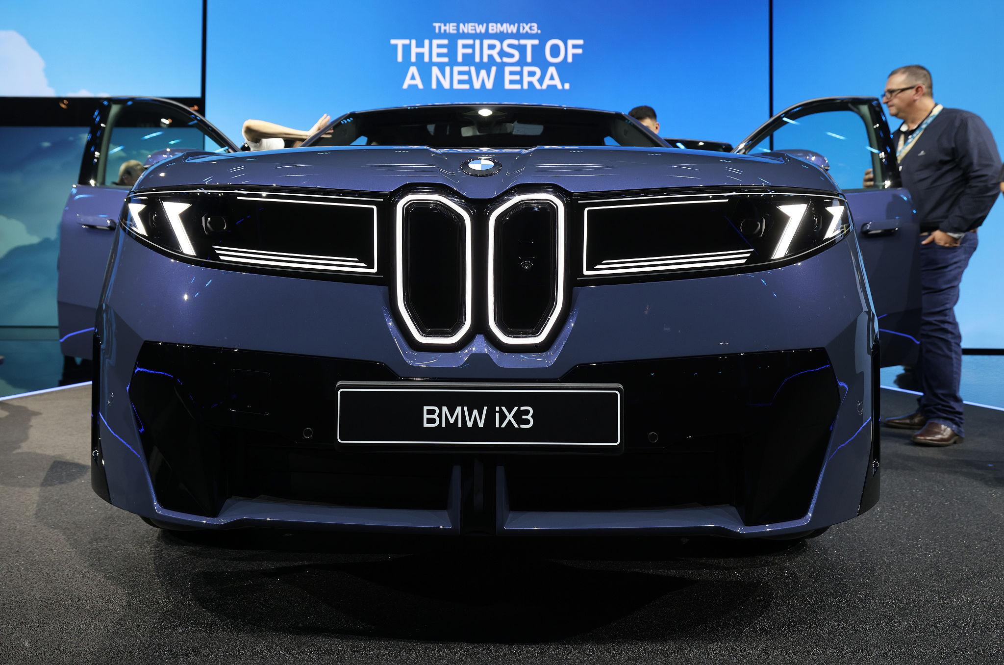 BMW iX3 premijerno predstavljen u Beogradu